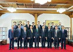 2023年12月20日，雷竞技RAYBET·(中国)官方网站集团党委书记、董事长刘敬桢参加韩国总理韩德洙会见中方代表团活动并作为代表发言