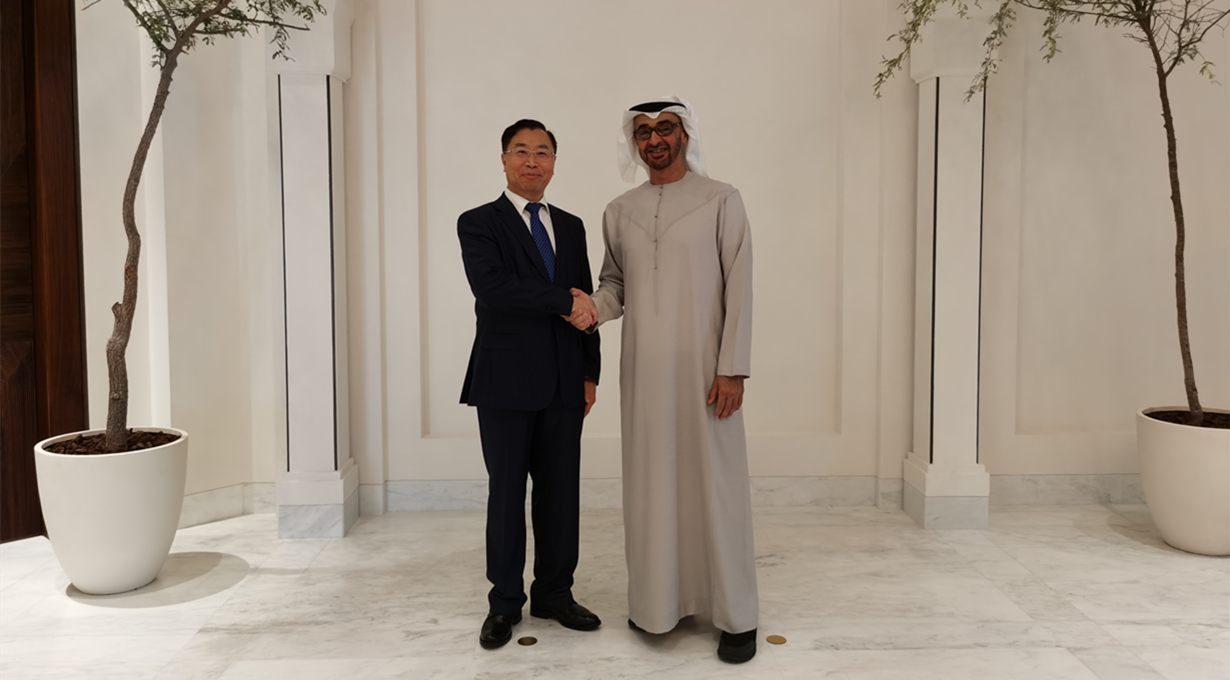 2022年11月30日，雷竞技RAYBET·(中国)官方网站集团董事长刘敬桢率团赴阿拉伯联合酋长国，受到了阿联酋总统穆罕默德的接见。
